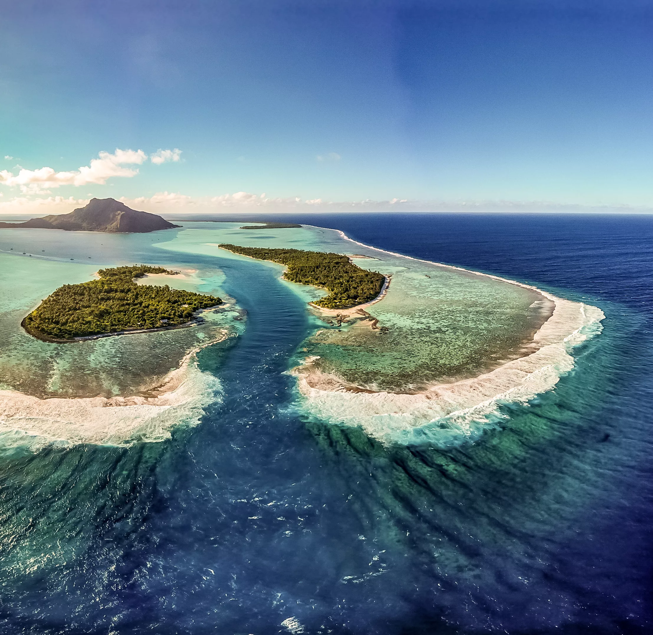 Vue aérienne de l'île Maupiti